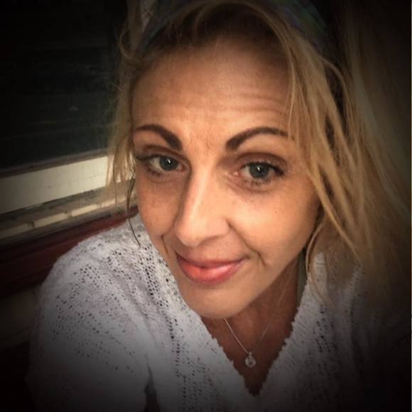 Meet your Posher, Donna - Picture 1 of 1